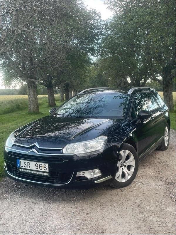 Svart Begagnad 2011 Citroën C5 Kombi | 49 900 kr (Marknadspris) - Bild 1/4