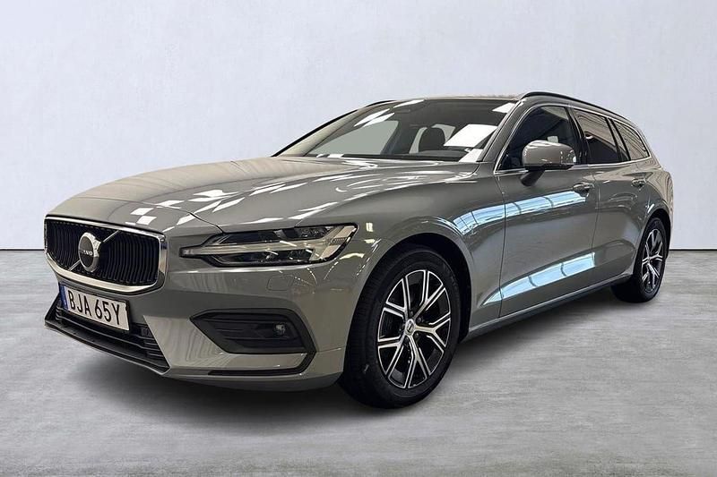Grå Begagnad 2023 Volvo V60 Core Kombi | 335 000 kr (Bra pris) - Bild 1/4