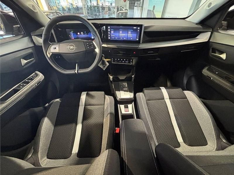 Begagnad Opel Frontera 136 HK (100 kW) 2025 Grön SUV