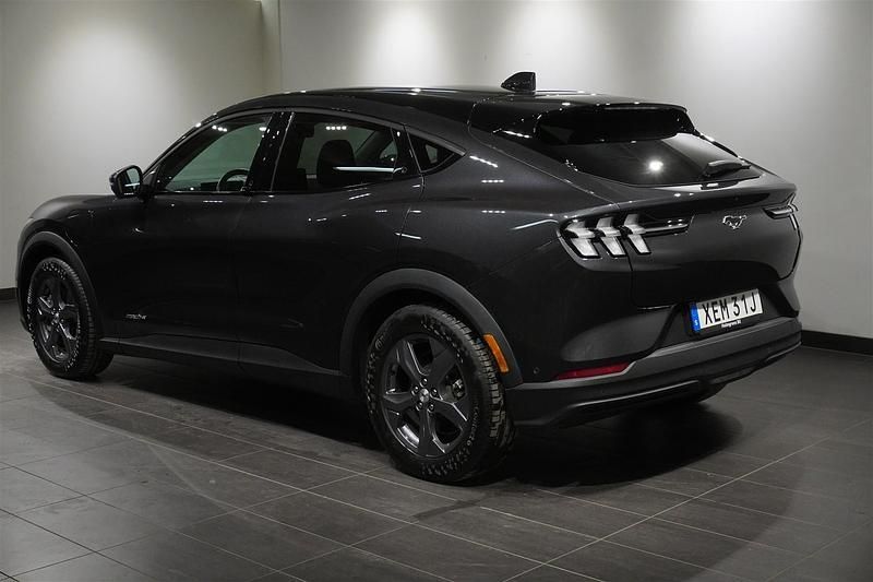 Begagnad Ford Mustang Mach-E Standard Range 221 kW (301 HK) 2022 Dark matter gr SUV