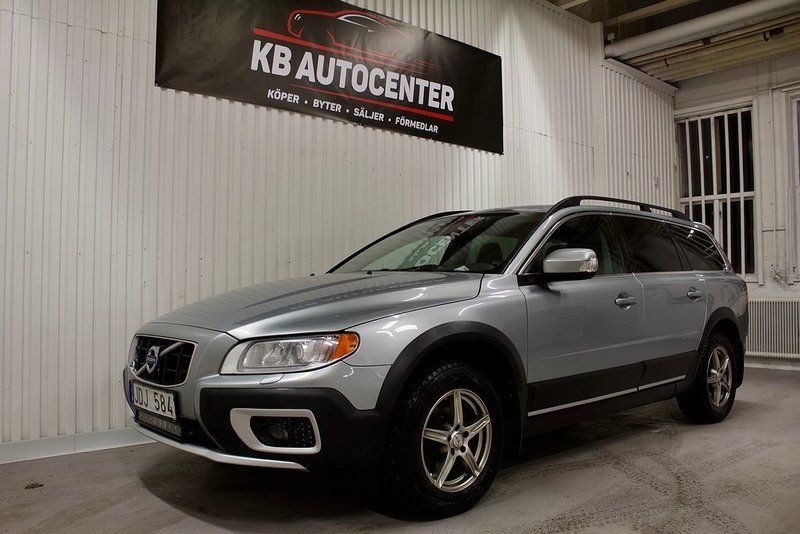 Silver Begagnad 2011 Volvo XC70 Momentum SUV | 94 900 kr (Marknadspris) - Bild 1/4