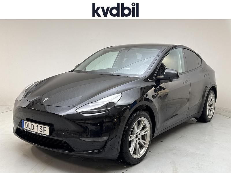 Svart Begagnad 2022 Tesla Model Y Long Range AWD SUV | 310 000 kr (Marknadspris) - Bild 1/3