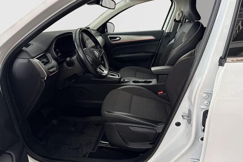 Begagnad Renault Arkana Intens 144 HK (105 kW) 2022 SUV