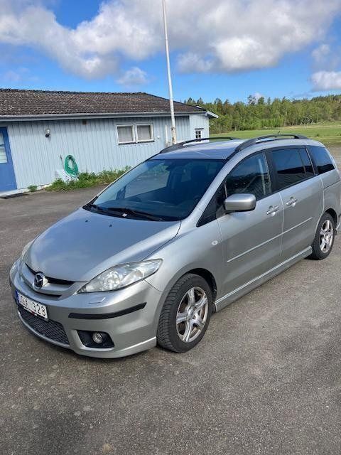 Grå Begagnad 2008 Mazda 5 Inclusive Minibuss | 35 500 kr (Marknadspris) - Bild 1/1