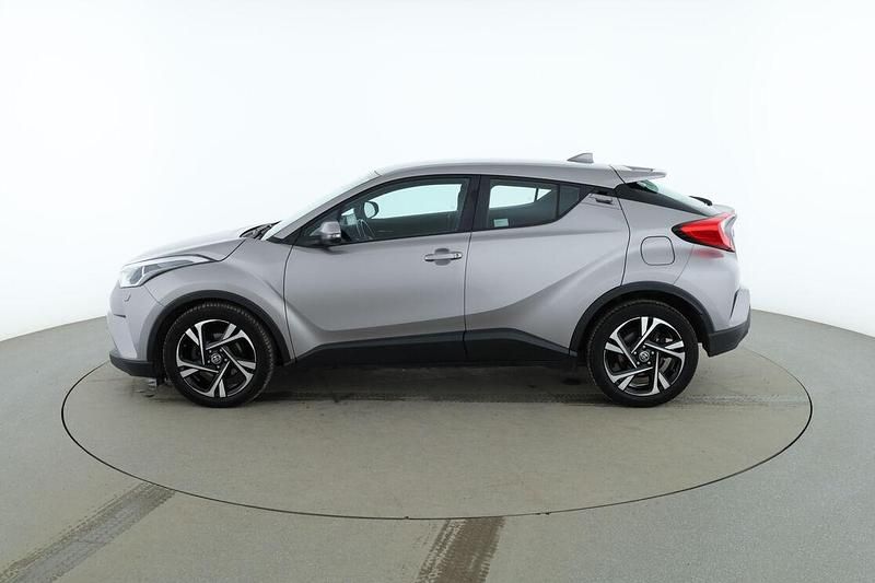 Begagnad Toyota C-HR Active 124 HK (91 kW) 2019 Grå SUV