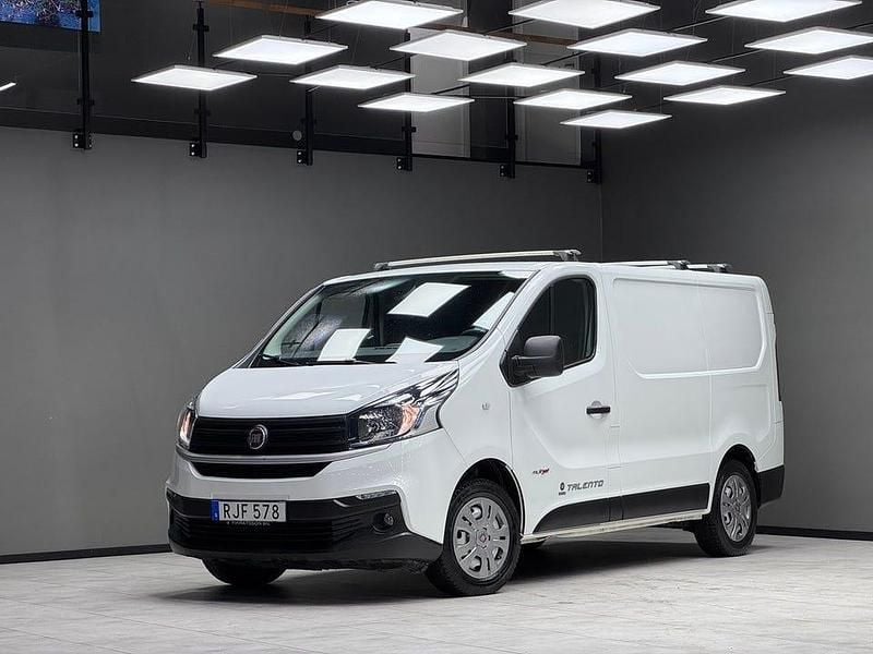 Vit Begagnad 2018 Fiat Talento Minibuss | 129 900 kr (Marknadspris) - Bild 1/3