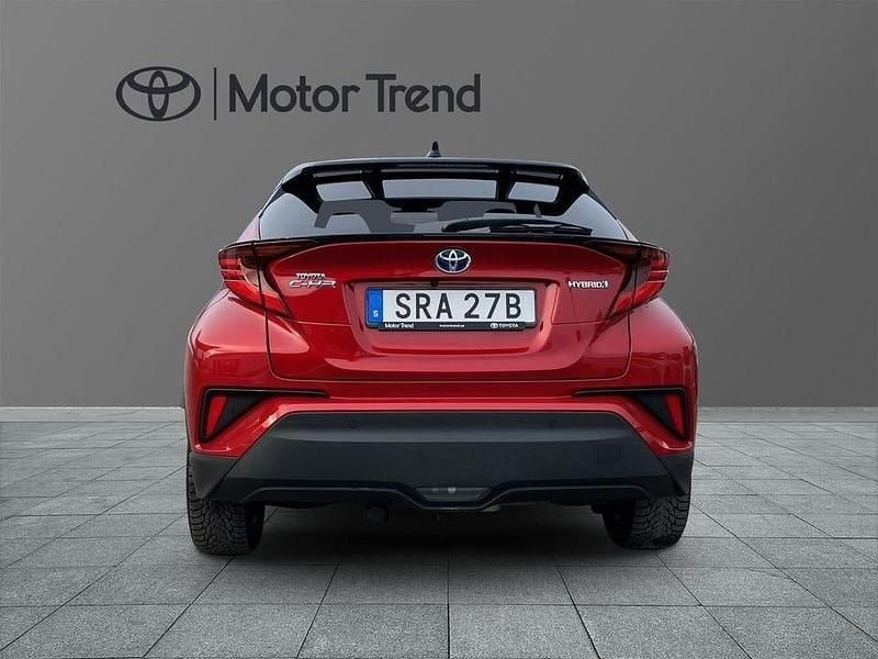Begagnad Toyota C-HR Edition 124 HK (91 kW) 2021 Röd SUV