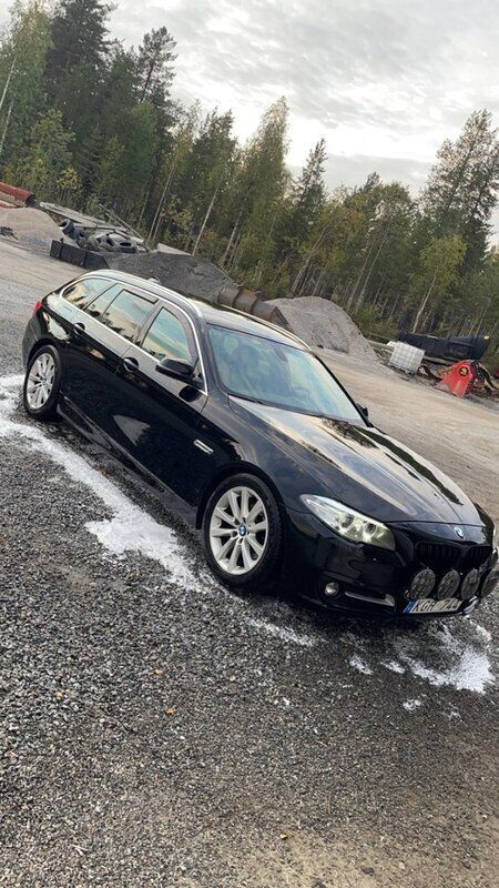 Svart Begagnad 2014 BMW 520 Kombi | 115 000 kr (Marknadspris) - Bild 1/2