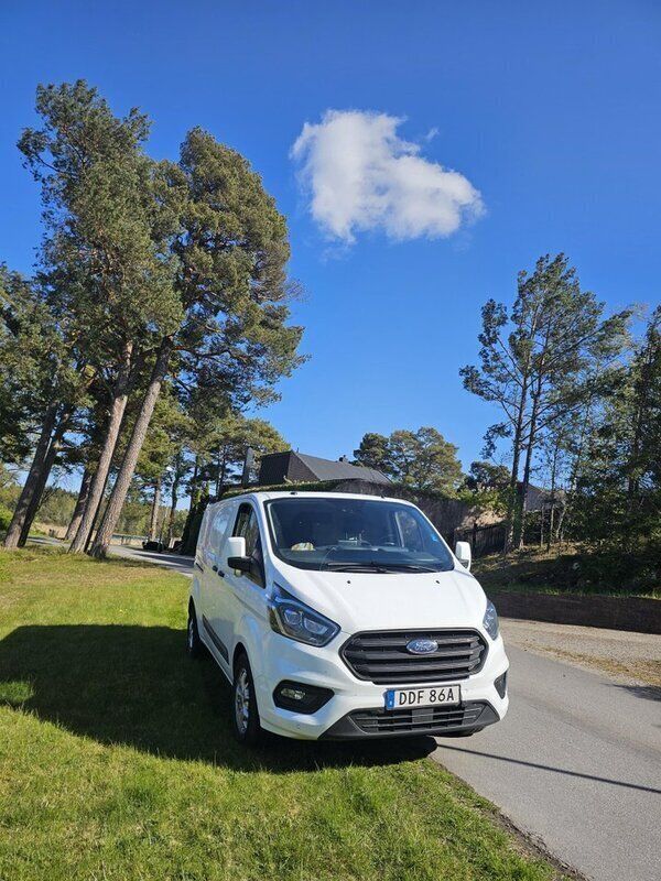 Vit Begagnad 2019 Ford Transit Custom | 135 000 kr - Bild 1/4