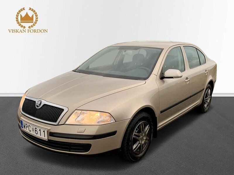 Begagnad Skoda Octavia 102 HK (75 kW) 2005 Ljusbrun Halvkombi