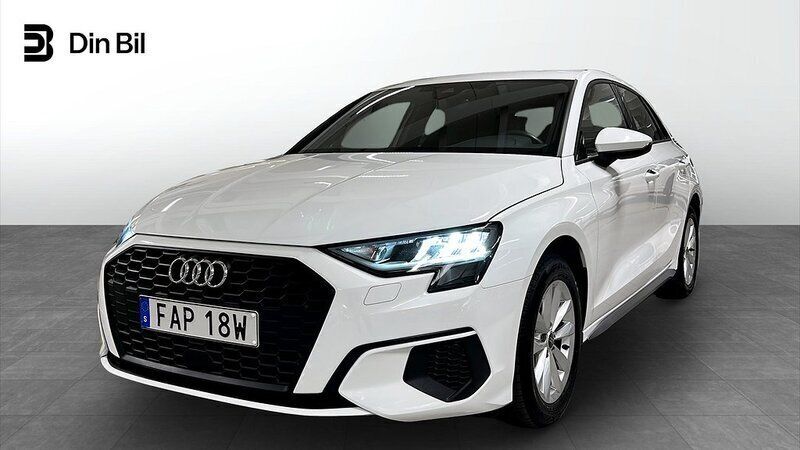 Vit (ibisvit) Begagnad 2023 Audi A3 Sportback Proline Halvkombi | 234 000 kr (Bra pris) - Bild 1/4