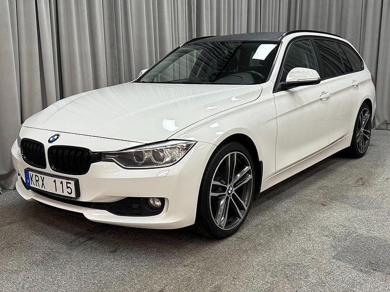 Vit Begagnad 2012 BMW 320 M Sport Kombi | 114 900 kr (Lite dyr) - Bild 1/4