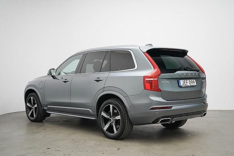 Begagnad Volvo XC90 R-Design 304 HK (223 kW) 2018 Grå SUV
