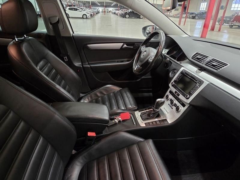 Begagnad VW Passat Alltrack 177 HK (130 kW) 2014 Vit Kombi