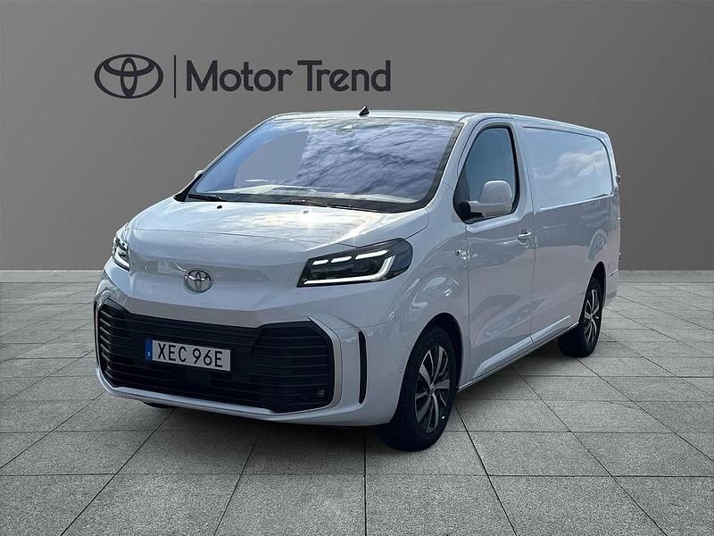 Vit Begagnad 2024 Toyota Proace Van | 449 900 kr - Bild 1/4