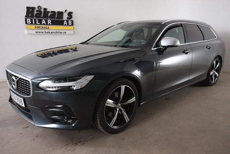 Grå Begagnad 2017 Volvo V90 R-Design Kombi | 279 500 kr (Marknadspris) - Bild 1/4