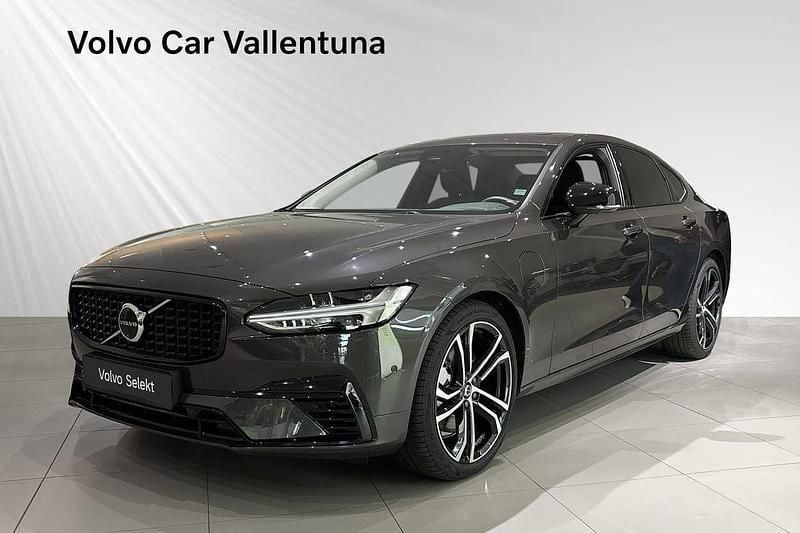 Grå Begagnad 2024 Volvo S90 Ultimate Sedan | 549 900 kr (Marknadspris) - Bild 1/3