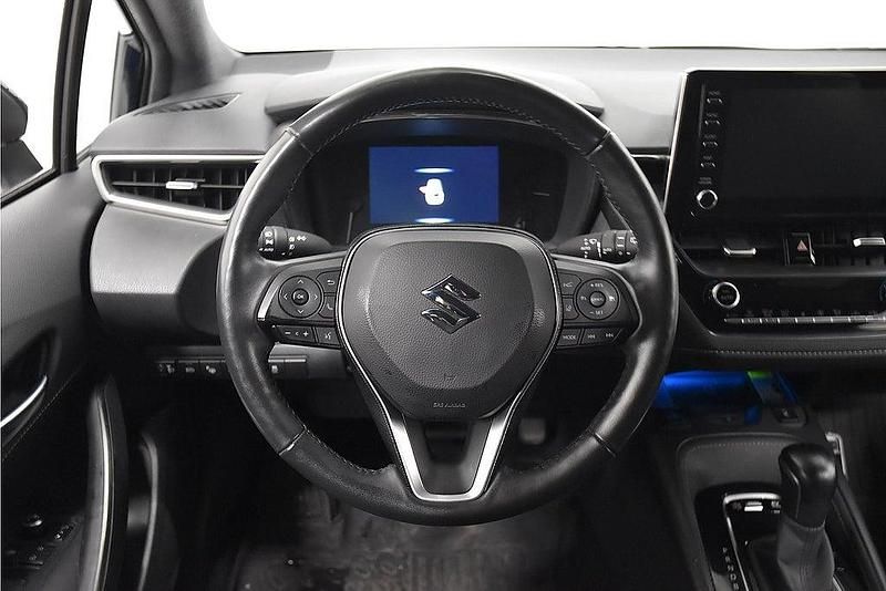 Begagnad Suzuki Swace 122 HK (89 kW) 2021 Blå Kombi