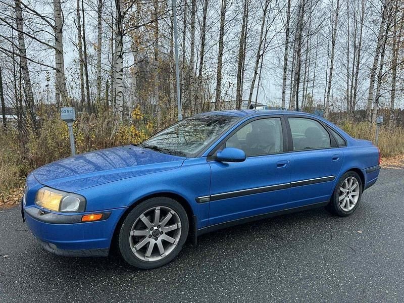Blå Begagnad 2001 Volvo S80 Sedan | 13 000 kr (Marknadspris) - Bild 1/4