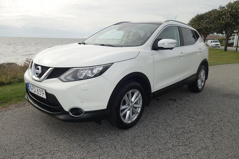 Vit Begagnad 2016 Nissan Qashqai 360º SUV | 109 000 kr (Marknadspris) - Bild 1/4