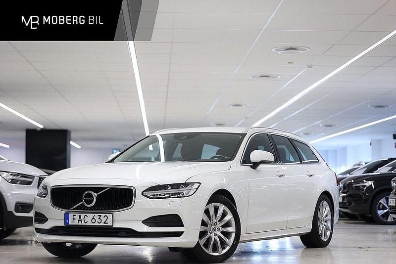Vit Begagnad 2018 Volvo V90 Momentum Kombi | 299 900 kr (Lite dyr) - Bild 1/3