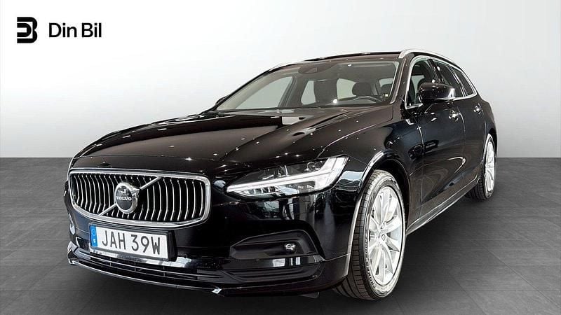 Svart Begagnad 2020 Volvo V90 Momentum Kombi | 299 000 kr (Marknadspris) - Bild 1/4