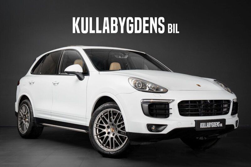 Vit Begagnad 2017 Porsche Cayenne SUV | 469 000 kr - Bild 1/4