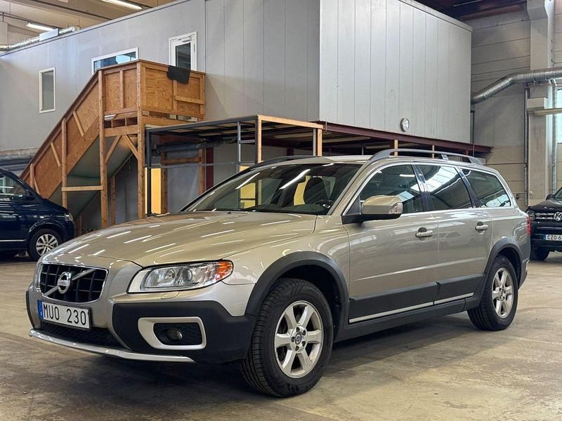 Ljusbrun Begagnad 2012 Volvo XC70 Momentum SUV | 239 900 kr (Dyr) - Bild 1/4