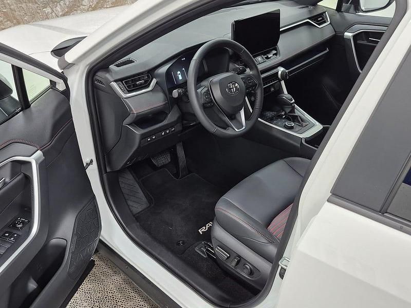 Begagnad Toyota RAV4 185 HK (136 kW) 2025 Vit SUV