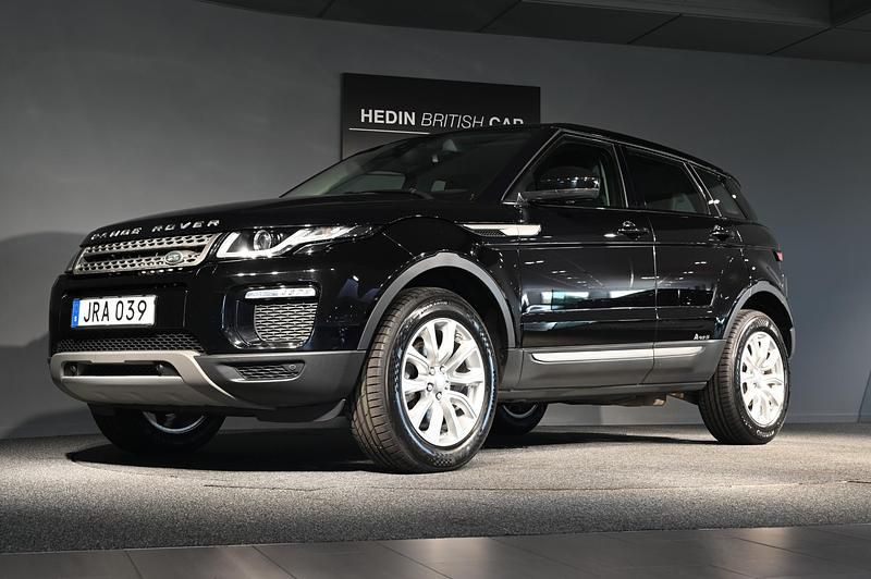 Svart (black) Begagnad 2018 Land Rover Range Rover evoque SE SUV | 249 000 kr (Marknadspris) - Bild 1/4