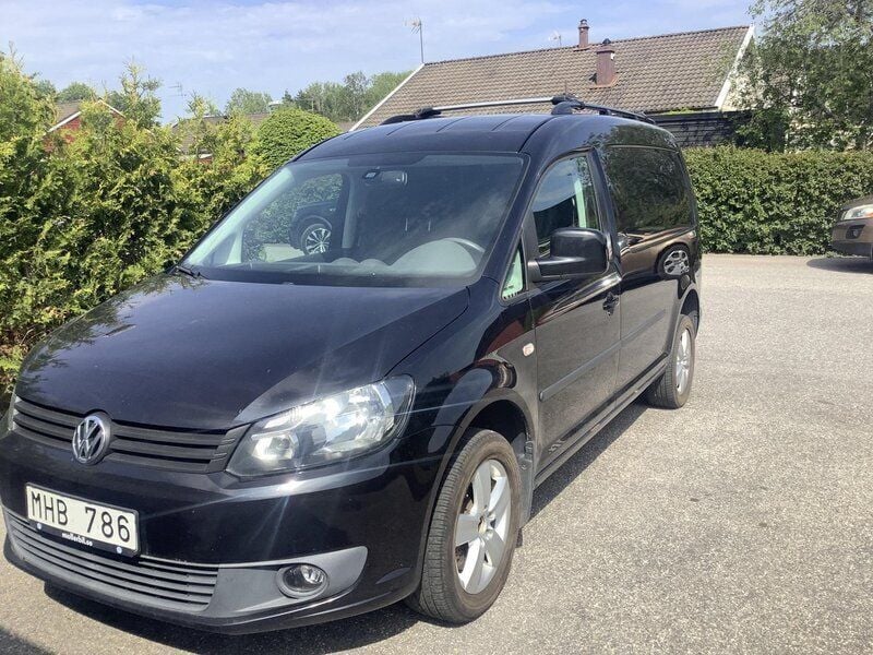 Svart Begagnad 2012 VW Caddy Maxi Minibuss | 74 000 kr (Bra pris) - Bild 1/4