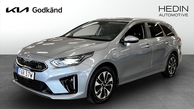 Grå (silver) Begagnad 2021 Kia Ceed Sportswagon Advance Kombi | 214 900 kr (Bra pris) - Bild 1/4