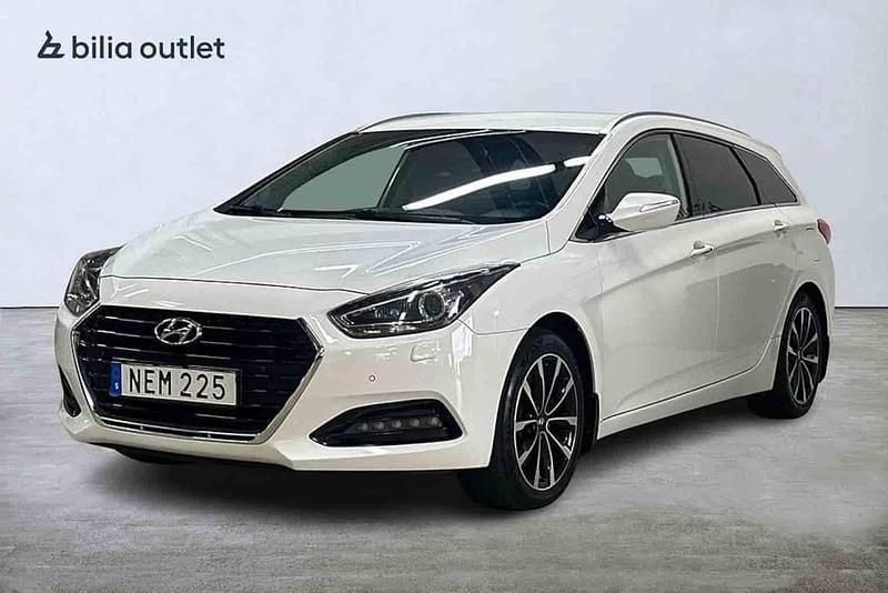 Vit Begagnad 2016 Hyundai i40 Kombi | 94 900 kr (Marknadspris) - Bild 1/1