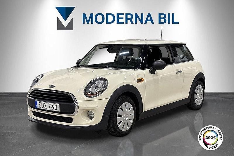 Vit Begagnad 2015 Mini ONE Pepper Halvkombi | 99 400 kr (Marknadspris) - Bild 1/4