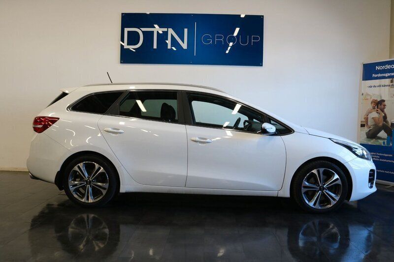 Begagnad 2016 Kia Ceed Sportswagon GT-Line Kombi | 139 500 kr (Marknadspris) - Bild 1/4