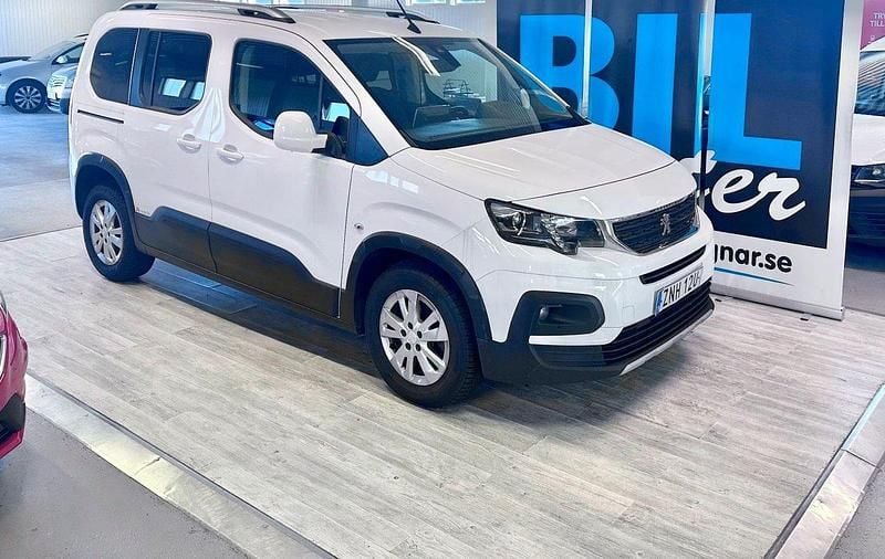 Vit Begagnad 2021 Peugeot Rifter Minibuss | 179 000 kr (Marknadspris) - Bild 1/2