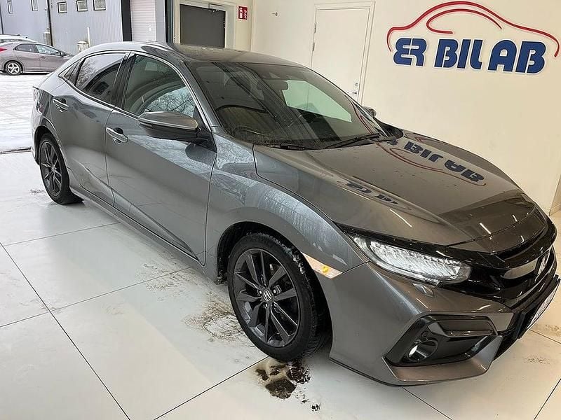 Begagnad Honda Civic 128 HK (94 kW) 2021 Grå Halvkombi