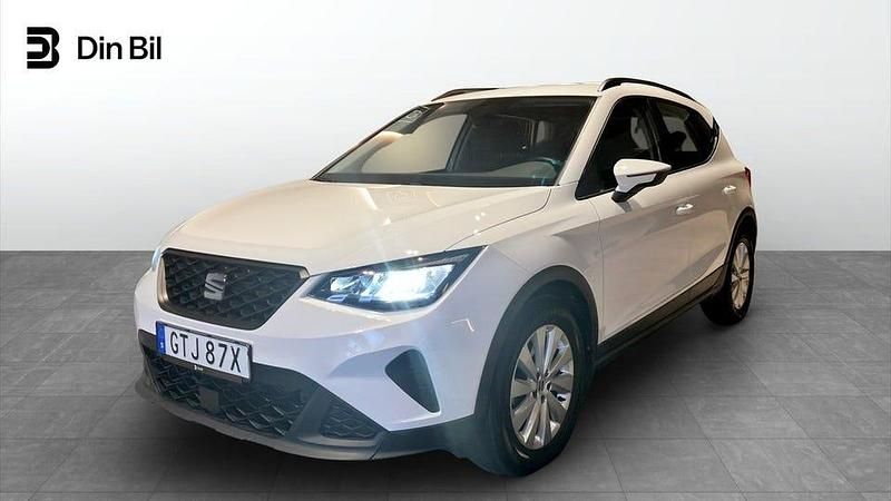 Vit Begagnad 2022 Seat Arona Style SUV | 174 900 kr (Marknadspris) - Bild 1/4