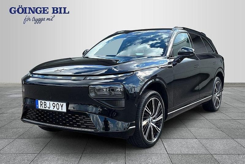 Svart Begagnad 2024 XPENG G9 SUV | 799 000 kr (Dyr) - Bild 1/3