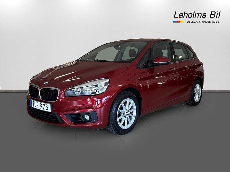 Röd Begagnad 2016 BMW 218 Active Tourer Advantage Minibuss | 149 900 kr (Marknadspris) - Bild 1/4