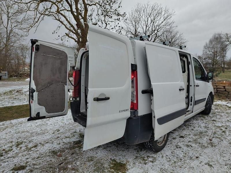 Begagnad Peugeot Expert 120 HK (88 kW) 2011 Van