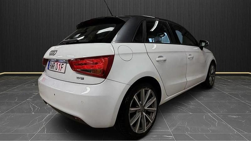 Begagnad Audi A1 Sportback Ambition 86 HK (63 kW) 2013 Vit Halvkombi