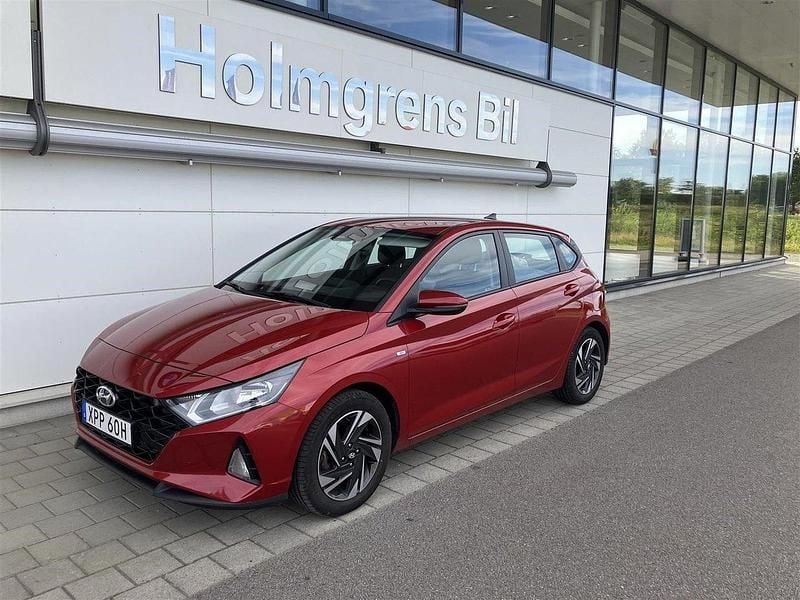 Röd Begagnad 2020 Hyundai i20 Essential Halvkombi | 179 900 kr (Marknadspris) - Bild 1/4