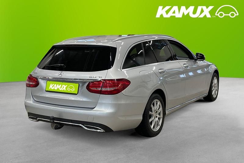 Begagnad Mercedes C220 Avantgarde 170 HK (125 kW) 2015 Silver