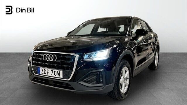 Svart (brilliantsvart) Begagnad 2022 Audi Q2 Proline SUV | 219 000 kr (Marknadspris) - Bild 1/4