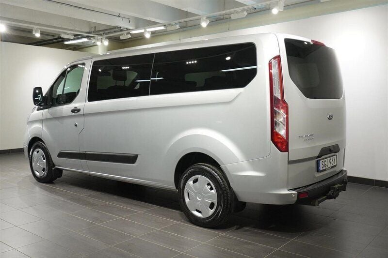Begagnad Ford Transit Custom Trend 131 HK (96 kW) 2021 Okänd Kombi