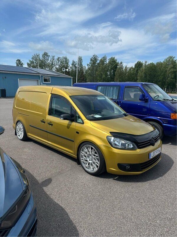 Vit Begagnad 2011 VW Caddy Maxi Minibuss | 89 900 kr (Dyr) - Bild 1/4