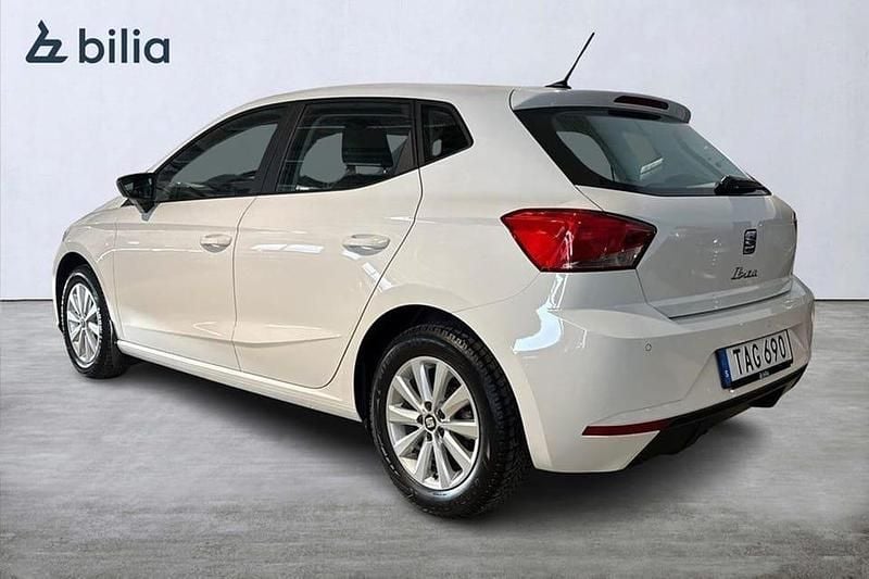 Begagnad Seat Ibiza Style 112 HK (82 kW) 2022 Vit Halvkombi