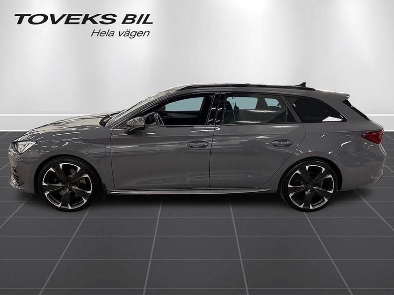 Begagnad Cupra Leon VZ 150 HK (110 kW) 2022 Graphene grey