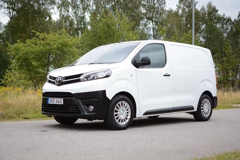 Vit Begagnad 2019 Toyota Proace Van | 140 000 kr (Superpris) - Bild 1/4
